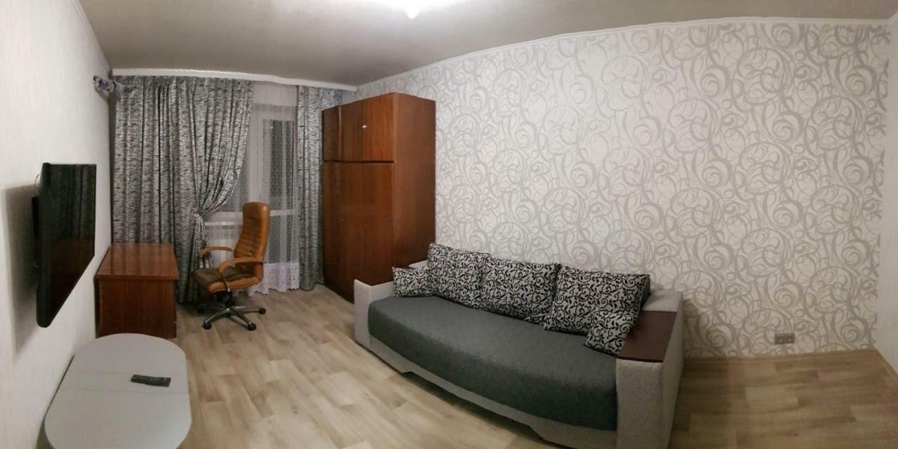 Сozy Appartment Near Metro Station "23 Avgusta" Kharkiv Bagian luar foto