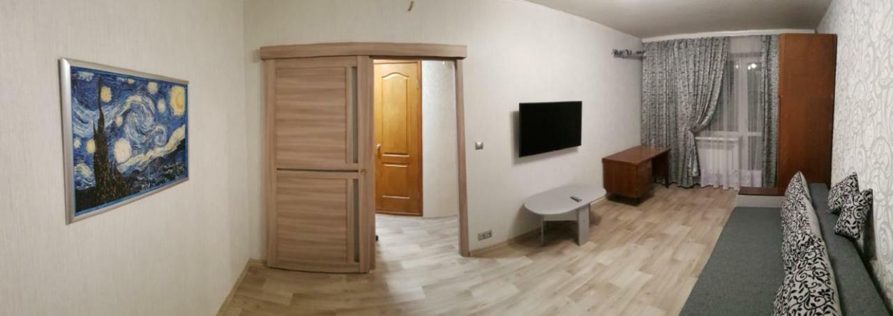 Сozy Appartment Near Metro Station "23 Avgusta" Kharkiv Bagian luar foto